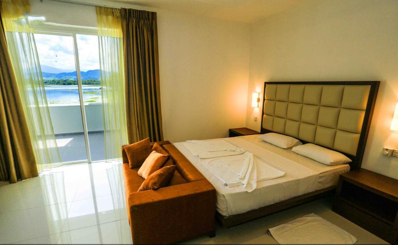 Lavendish Wild Safari Hotel Wasgamuwa ภายนอก รูปภาพ
